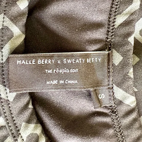 Sweaty Betty X Halley Berry Blue The Re-spin Edit Workout Bra Tank - Picture 6 of 8